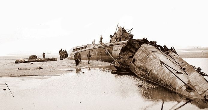 Zee legt na meer dan 100 jaar resten bloot van duikboot die verging in ...