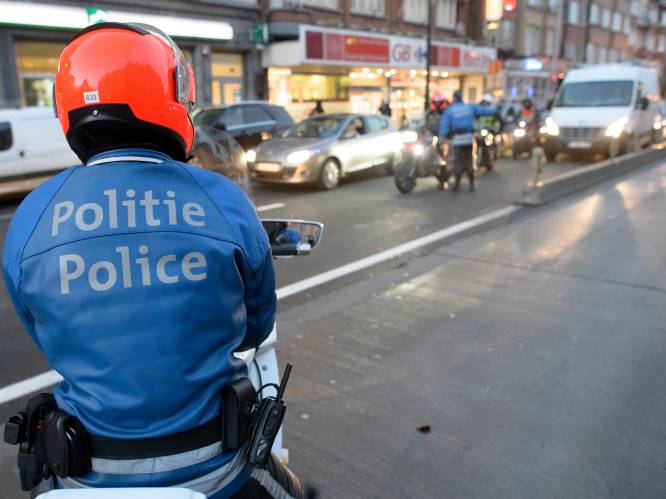 Politiebonden gaan actie voeren en wijzen liberalen met de vinger: “Bijna een oorlogsverklaring”