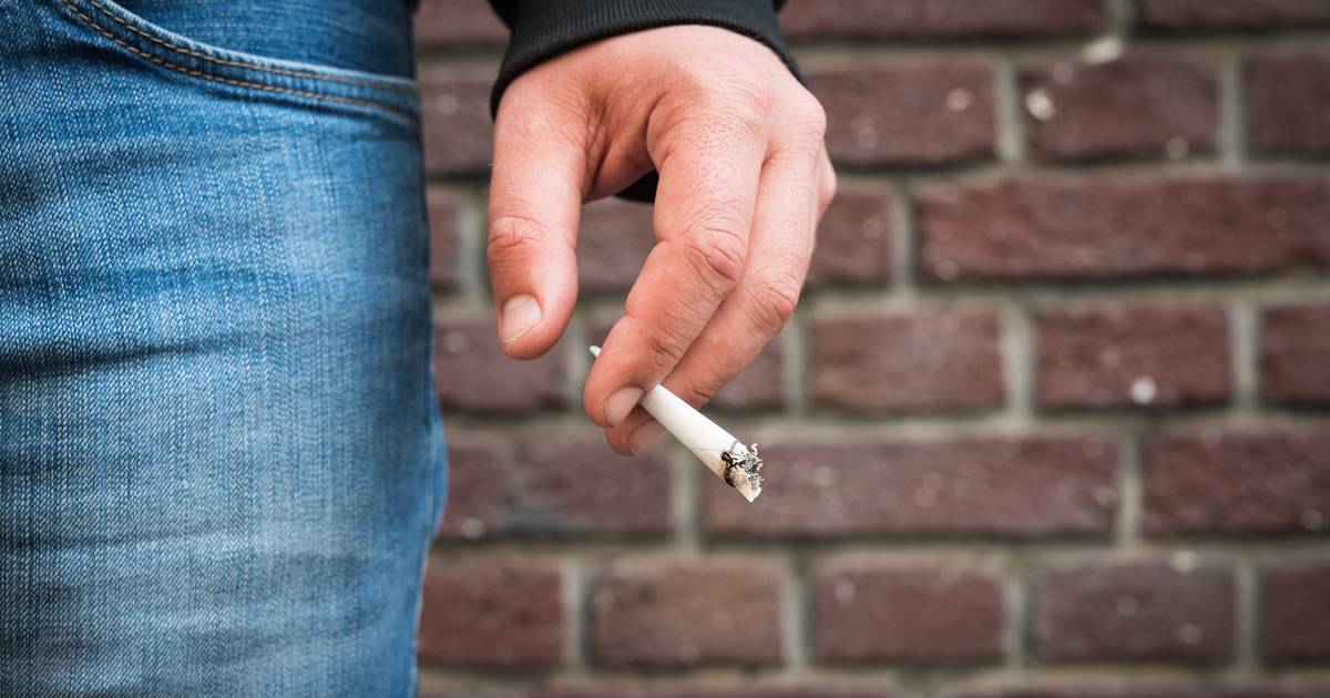 Groningen wil naast de sigaret, álle soorten rook kunnen verbieden Binnenland AD.nl