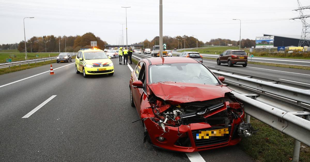 Gewonde bij ongeval knooppunt Hattemerbroek.