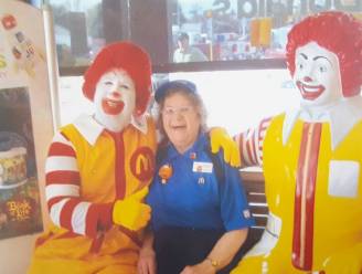 Alice (90) werkt nog steeds bij McDonald's. Dit is haar geheim voor een lang en gelukkig leven