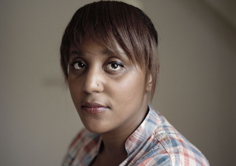 Ronelda Kamfer: ‘Mijn moeder zorgde ervoor dat ik niet over het misbruik  van mijn vader sprak'. Beeld Hollandse Hoogte / Joost van den Broek