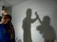 Brusselse vrouwen vaker slachtoffer van geweld dan in Vlaanderen: “Bijna 34 procent was al slachtoffer van partnergeweld”