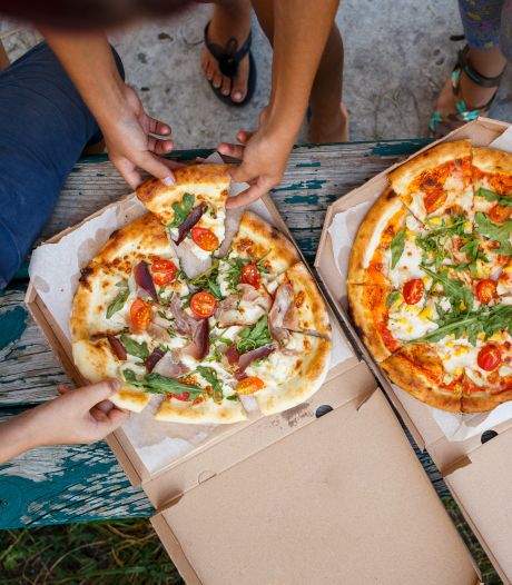 Cette célèbre pizzeria bruxelloise dit adieu à la boîte à pizza en carton 