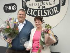 Excelsior Losser twee ereleden rijker; ‘Mensen dachten dat we samenwoonden in ons muziekgebouw’