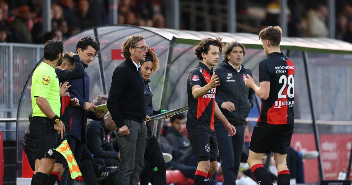 Almere City in play-offs tegen FC Eindhoven, Willem II tegen VVV-Venlo en NAC tegen MVV