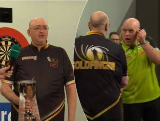 UK Open-winnaar Andrew Gilding (52), de gewezen slager die in sociaal huurappartement woont: “Nu kan ik eindelijk iets kopen”