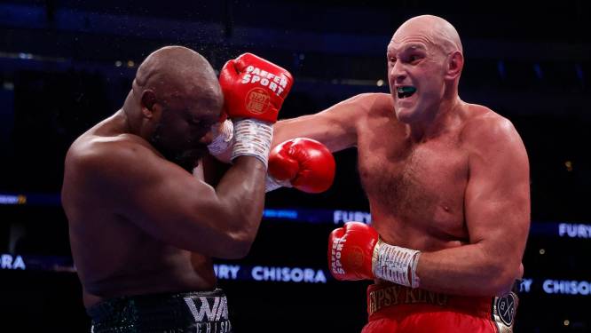 Britse pers na masterclass boksen van Tyson Fury: ‘Hij maakte gehakt van zijn tegenstander’