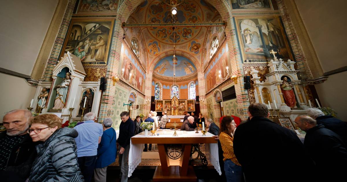 Nog een laatste keer naar de kerk: ‘Hopen dat er een mooie bestemming komt’