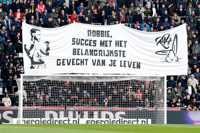 Het spandoek in het Philips Stadion.