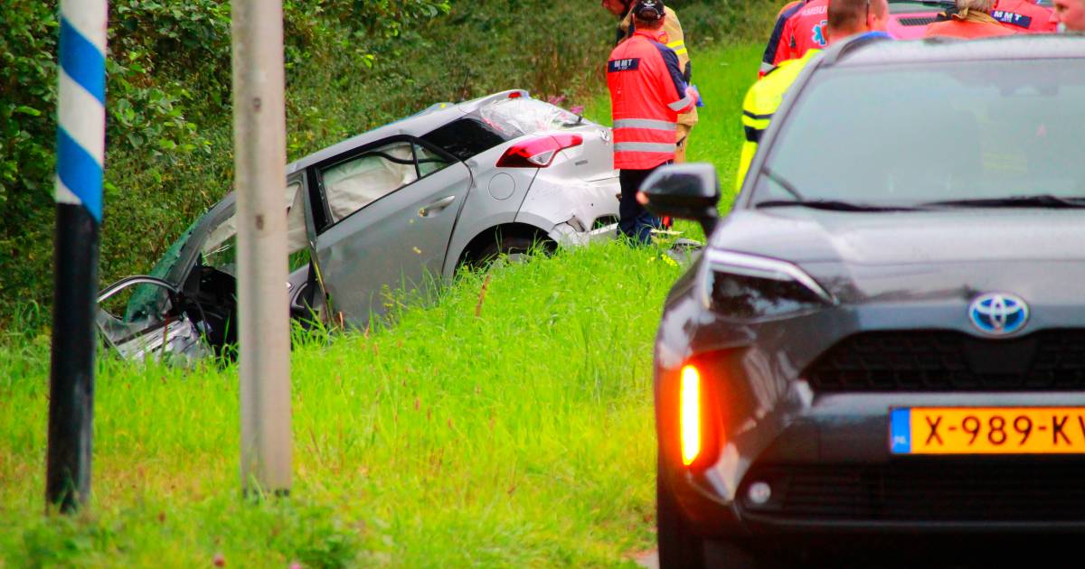 Bewoners buitengebied Elst schrikken weer van ongeval: ‘We hoorden een keiharde klap!’.