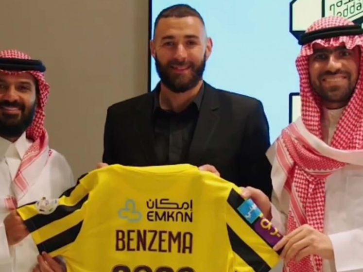 Benzema tekent contract bij Al-Ittihad in Saoedi-Arabië