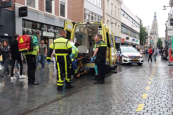 Vrouw ernstig gewond na val in Breda.
