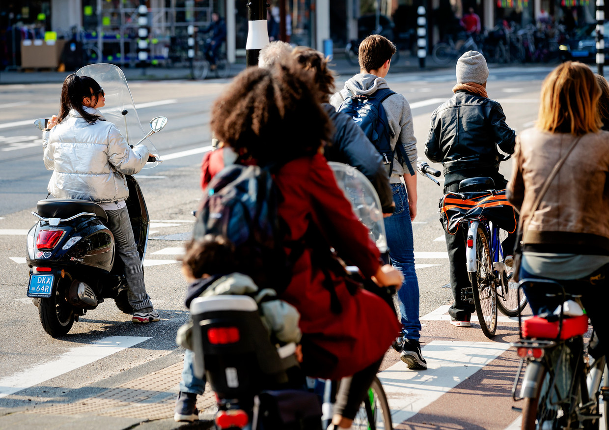 opener Moet zomer Amsterdam slechte fietsstad? Dat is een valse vergelijking | Het Parool