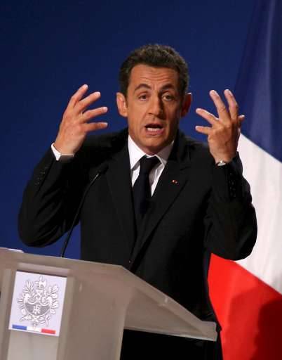 Sarkozy kondigt oprichting tv-zender "France Monde" aan ...