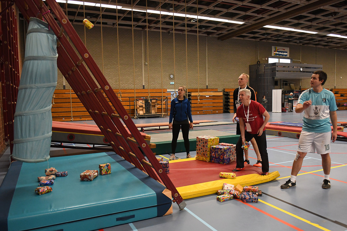 Deelnemers konden uitproberen welke tak van sport of spel het best bevalt in Cuijk tijdens de Sport en Spel Carrousel.