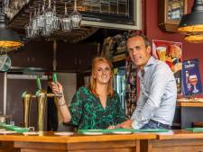De Elluf Kroegetocht, op de fiets van café naar café: ‘Stempelkaart is héél belangrijk’