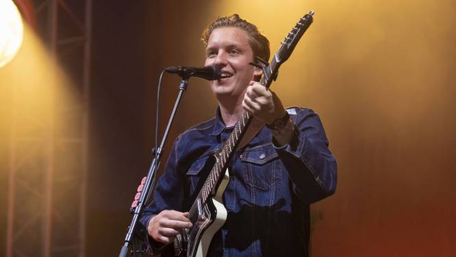 George Ezra moet optreden last minute annuleren: “Hij heeft last van duizeligheid”