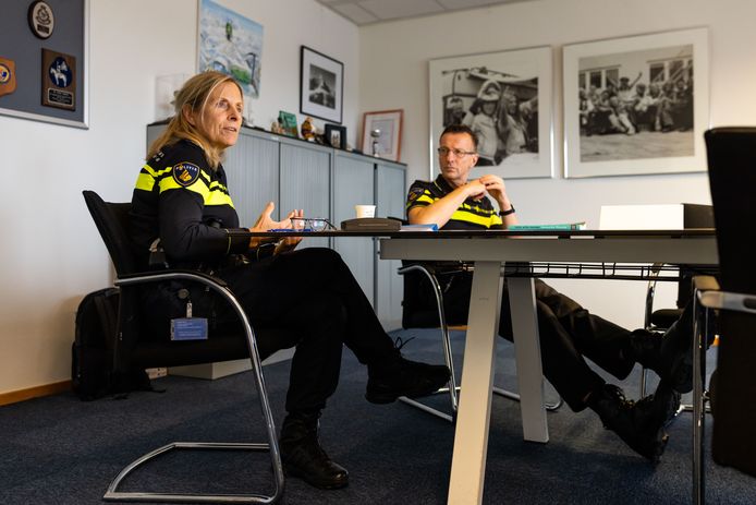 De politiechefs Gerda van Leeuwen (Zeeland/West-Brabant) en Wilbert Paulissen (Oost-Brabant).