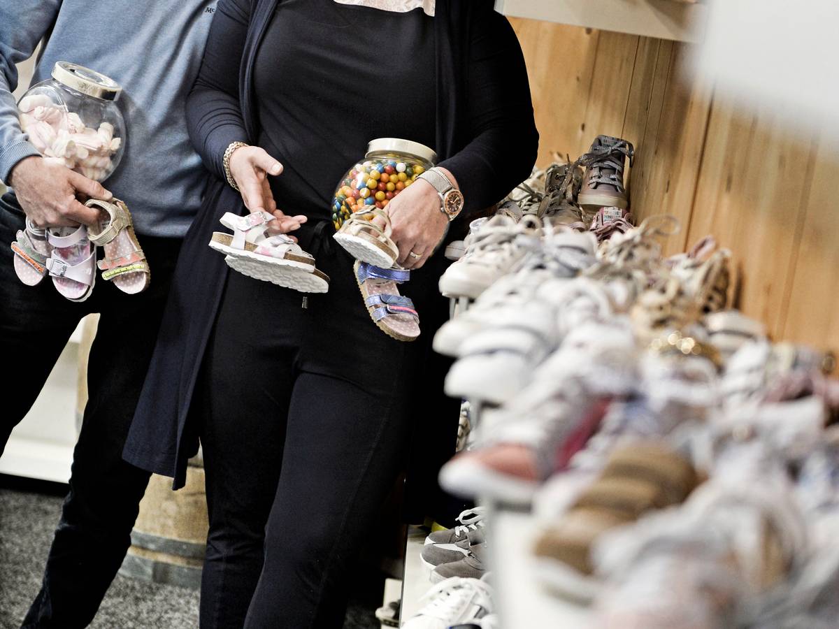 Bijna 50 jaar Flip Schoenen in Enschede Wie is Flip Wegens Omstandigheden Geopend tubantia