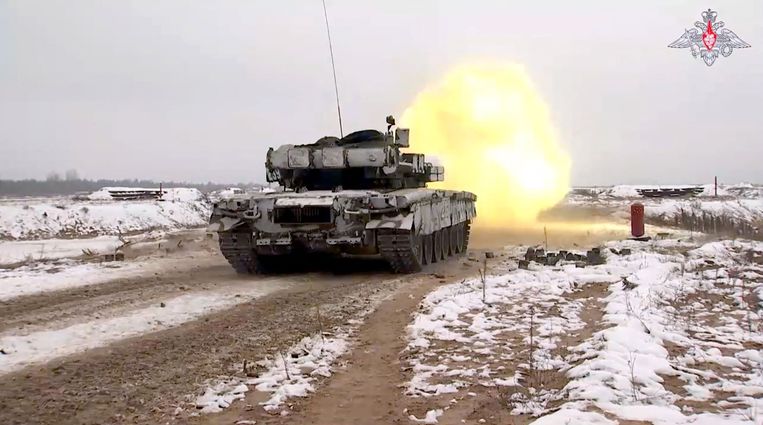 Videobeeld van de gezamenlijke manoeuvres in Wit-Rusland dat het ministerie van Defensie in Moskou zopas heeft vrijgegeven. Beeld AFP