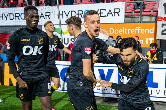 NAC na penaltythriller voor pijnlijke degradatie FC Emmen Play