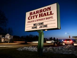 911-noodoproep toont momenten nadat ontvoerde Jayme Closs (13) buurvrouw aanklampt: “Hij heeft mijn ouders vermoord. Help mij”