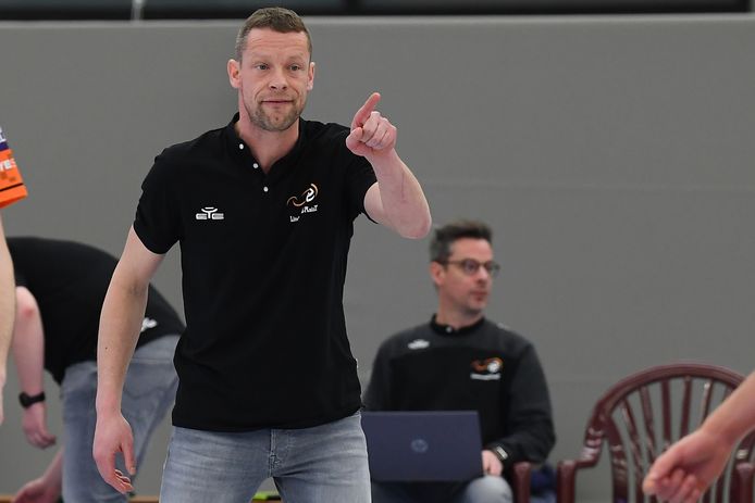 Johan Devoghel stopt aan het einde van het seizoen als hoofdcoach: “Ik ben helemaal niet uitgekeken op de job, maar er zijn nog heel wat uitdagingen op andere vlakken.”