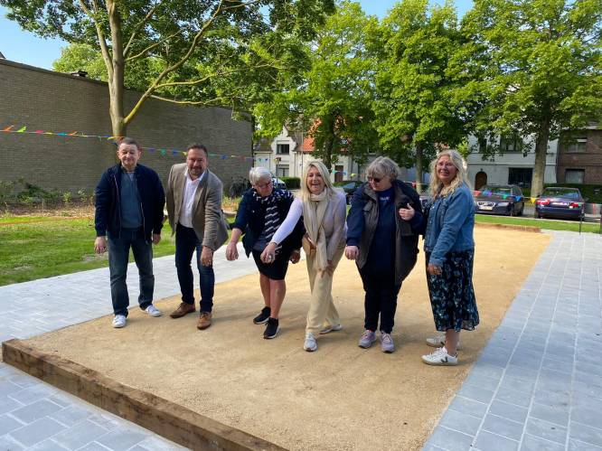 Nieuw petanqueveld voor Cherry Blossompark