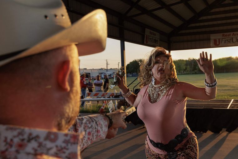 Nicole Jenkins tijdens een dragshow. Beeld AFP