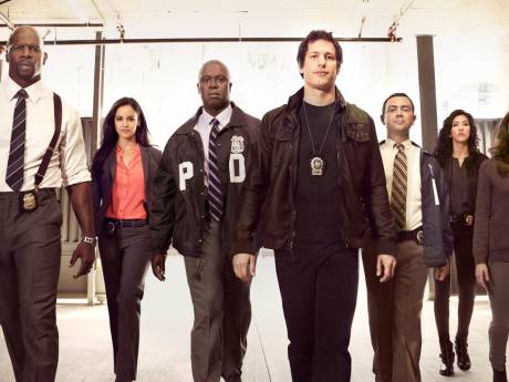 Deze week nieuw op Netflix: Brooklyn Nine-Nine, Love is Blind en Tall Girl 2