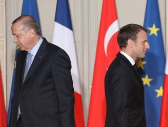Erdogan hekelt intellectuelen als "tuinmannen van het terrorisme"
