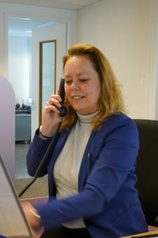 Wie gemeente belt, krijgt tegenwoordig burgemeester aan de lijn: ‘Inwoners reageren positief’ 