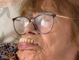 Nora filmt moeder (87) tijdens dutje: "Waarom ben je aan het lachen?"