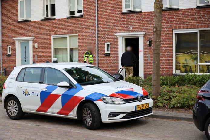 In de woning in Kaatsheuvel deed de politie een huiszoeking.