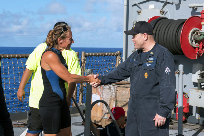 Dankzij hun goede voorbereiding hebben de Amerikaanse Jennifer Appel en Tasha Fuiaba en hun twee honden twee maanden op zee overleefd.