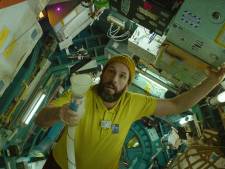 Recensie: Adam Sandler is buitenaards goed als eenzame astronaut in Spaceman