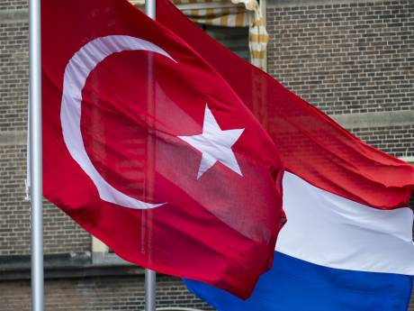 Kabinet onderzoekt Turkse weekendscholen