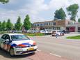 De politie doet onderzoek op het Briant College in Arnhem na een melding van een mogelijk steekincident.