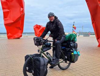 Globetrotter Sebastian (35) trekt al fietsend de wereld rond: “Voorlopige eindbestemming is bezoek aan mijn zus in Dubai”