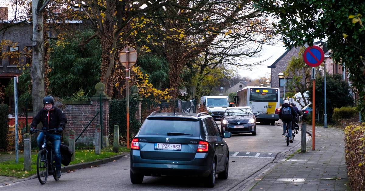 Sluipverkeer in Terelststraat door wegenwerken Drie Eikenstraat