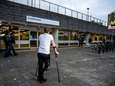 Dertig seconden voordat de metro kwam, trok Matthijs een geduwde vrouw van het spoor af: ‘Dader keek toe’