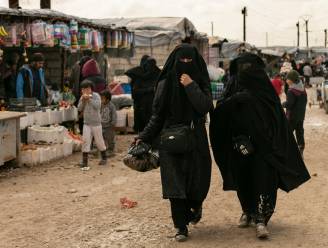 Zeven mensen in Frankrijk verdacht van geldinzameling voor jihadistische vrouwen in Syrië