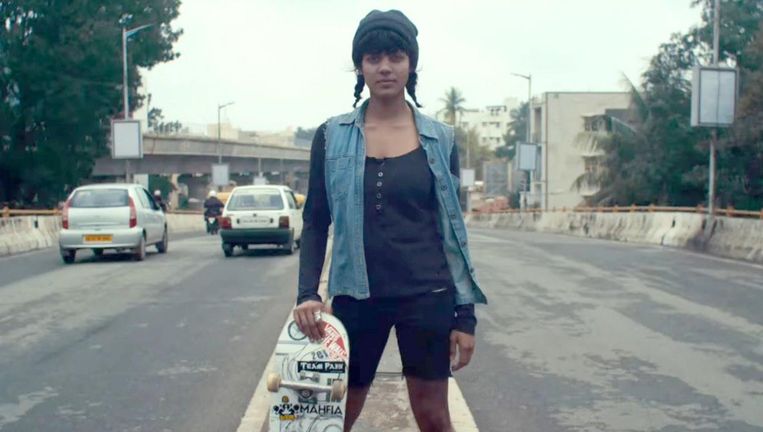 Een van de videoclips die op het Idfa worden vertoond is Alpha Female van Wild Beasts, over vrouwlijke skaters in India. Beeld Alpha Female
