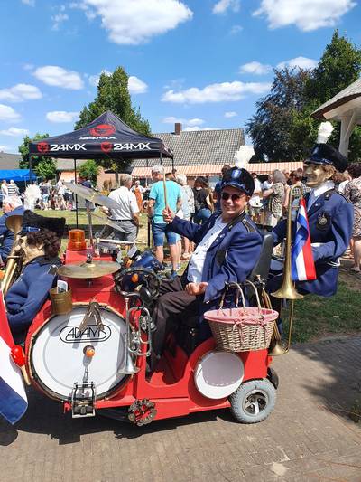 Oude ambachten, marktkramen en houtklover tijdens Jaarmarkt RHC