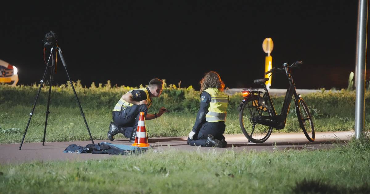Fietser gewond naar ziekenhuis na ongeval bij Meppel.