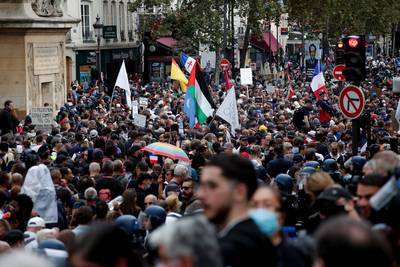 Zowat 29.000 mensen manifesteren tegen coronapas in Frankrijk