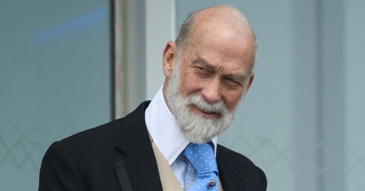 Il cugino della regina Elisabetta restituisce il premio russo |  spettacolo