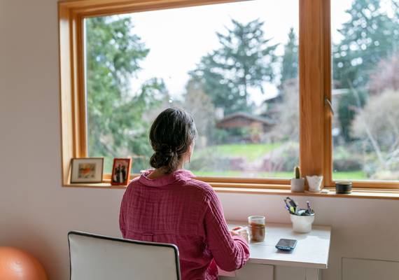 Het geldgeheim van Nadia (52): “Pas als mijn dochters achttien zijn, vertel ik dat ze een ton van oma hebben geërfd”