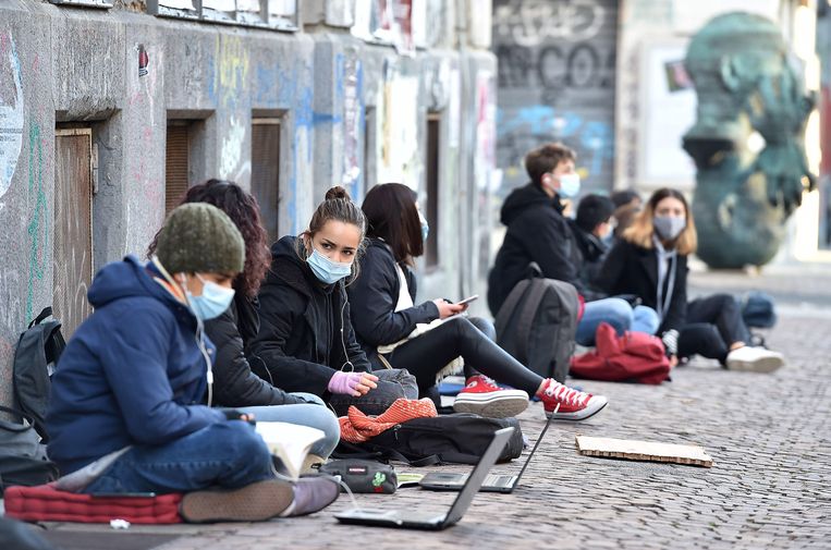 Hoe Gaat Het Met De Scholen In Italie Duitsland Frankrijk En Belgie Trouw